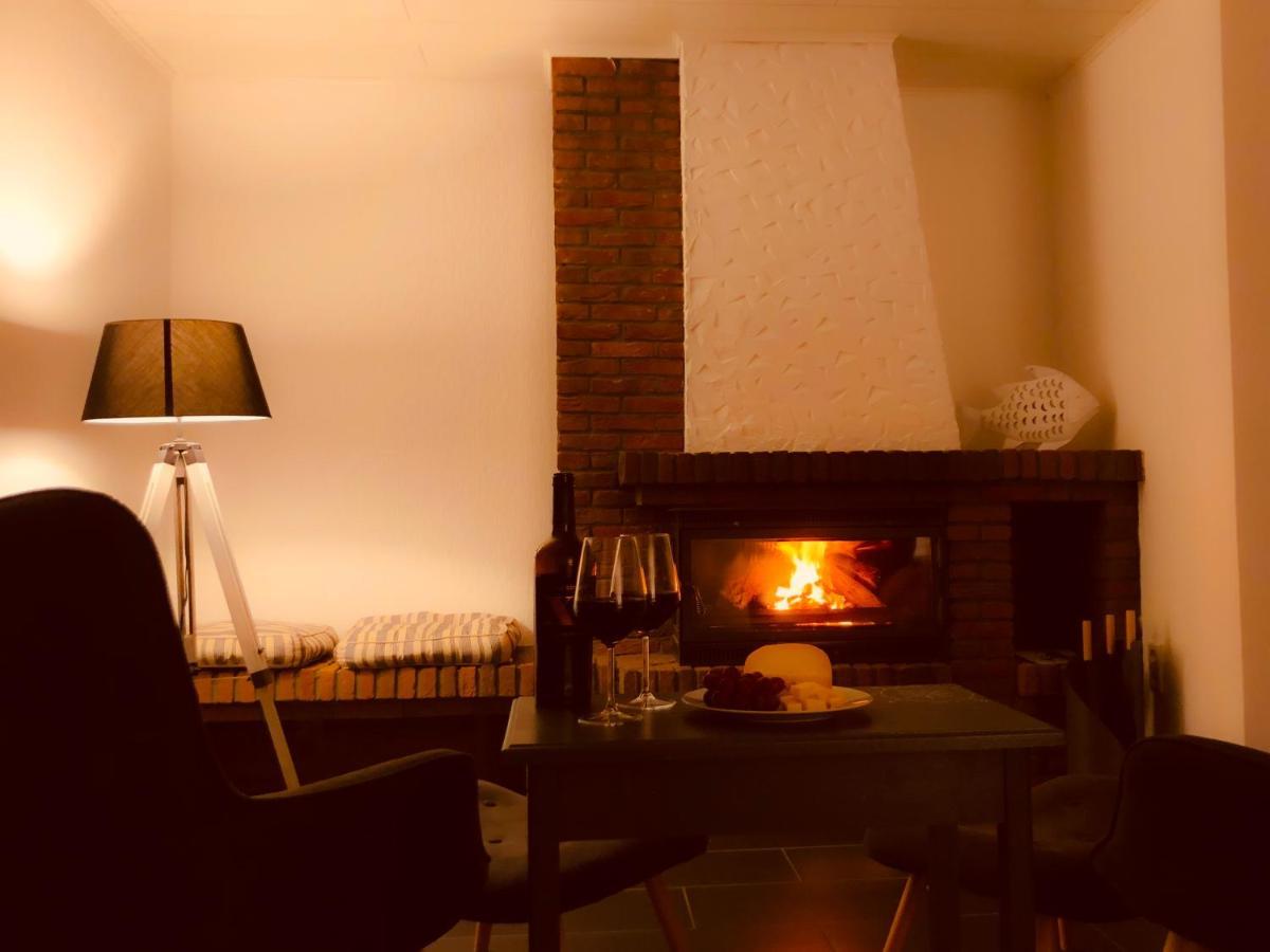 Ferienhaus Am Wasser Hinte 외부 사진